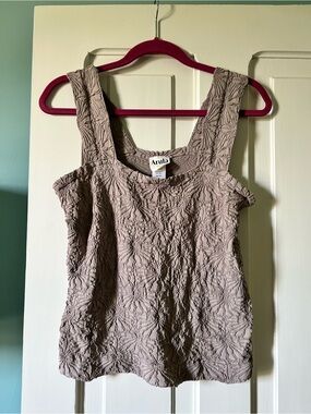 ARULA Taupe Textured Square-Neck Tank